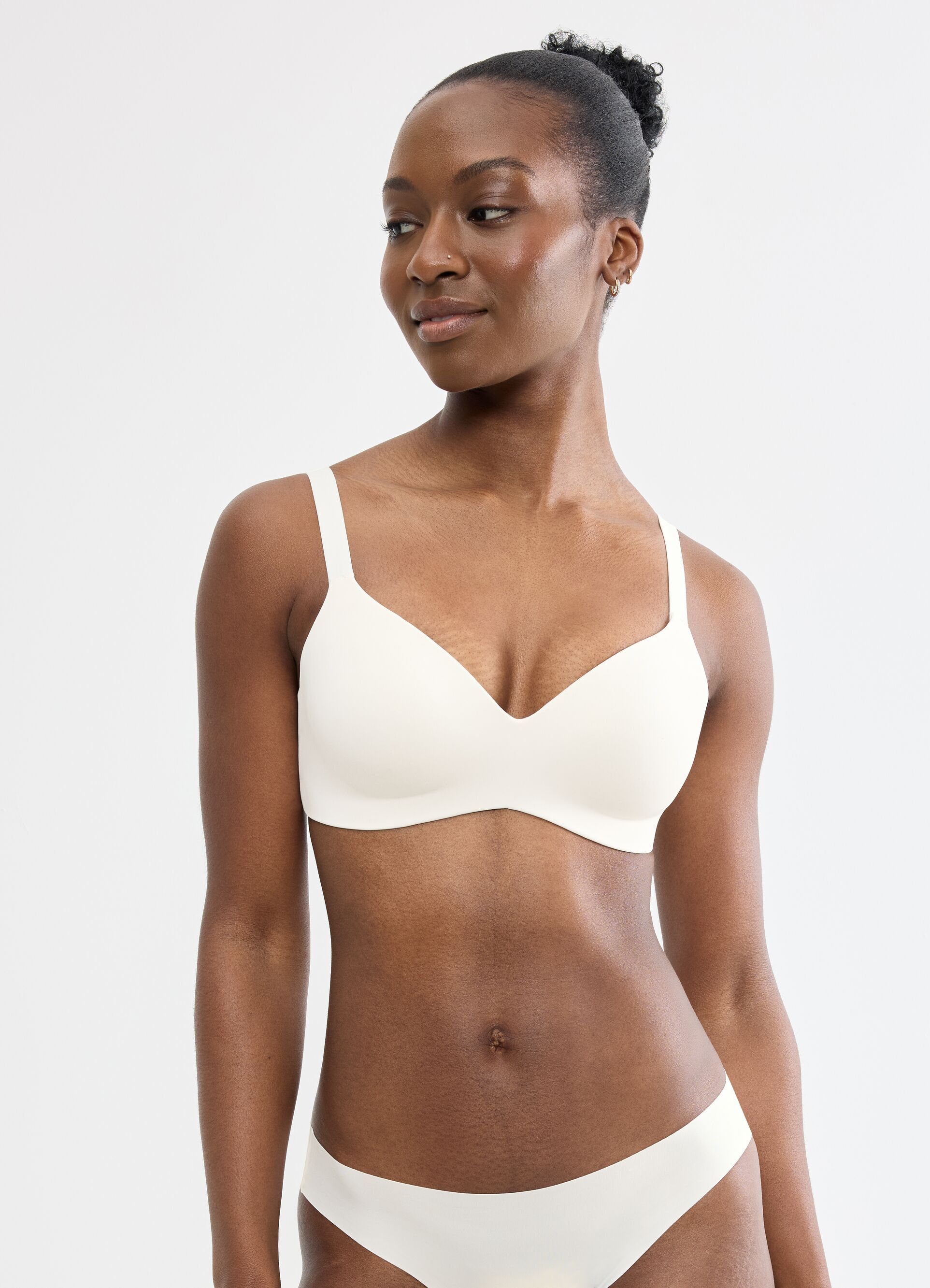 sloggi "ZERO Feel 2.0 THE UP TShirt Bra" nahtlos und unsichtbar silk weiß S, N-Gr