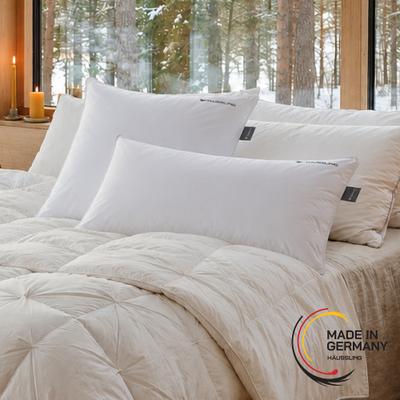 Federkopfkissen HAEUSSLING "Hygge Home Plissee (biobasiert)", weiß, B:80cm L:80cm, Bezug: 100% Baumwolle. Füllung: 70% Entenfeder, 30% Entendaune, Kopfkissen