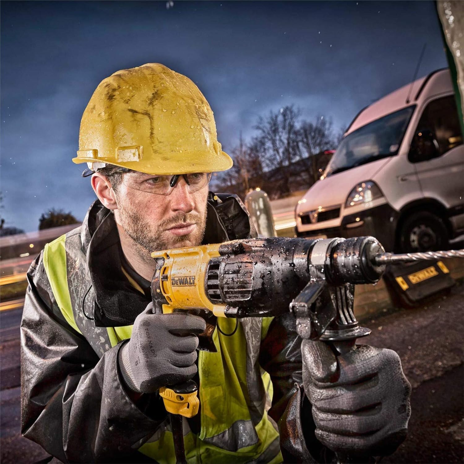 DeWALT D25033-GB 22mm SDS-Plus Hammer Drill   3 Mode Rotary Hammer   240V   Professional Power Tool