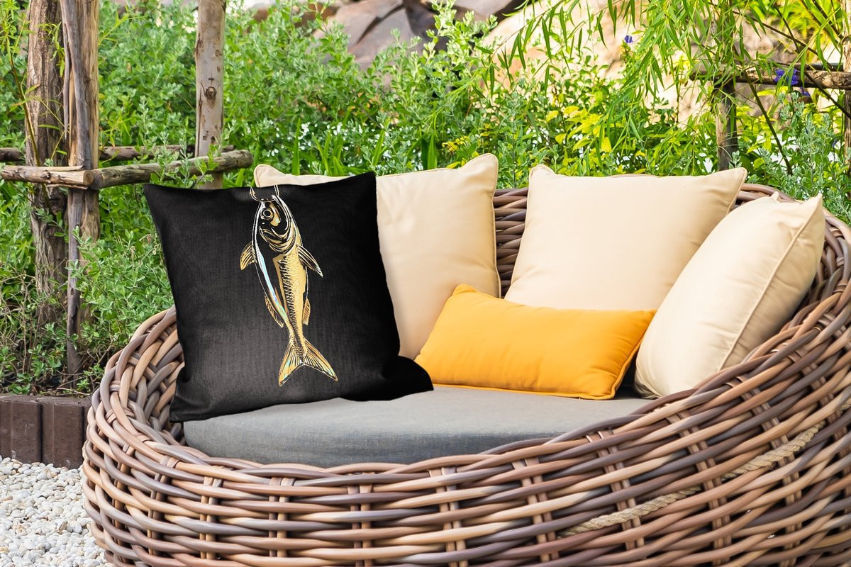 PillowMonkey Buitenkussen Vis Haak Goud Zwart Weerbestendig 45 x 45 cm
