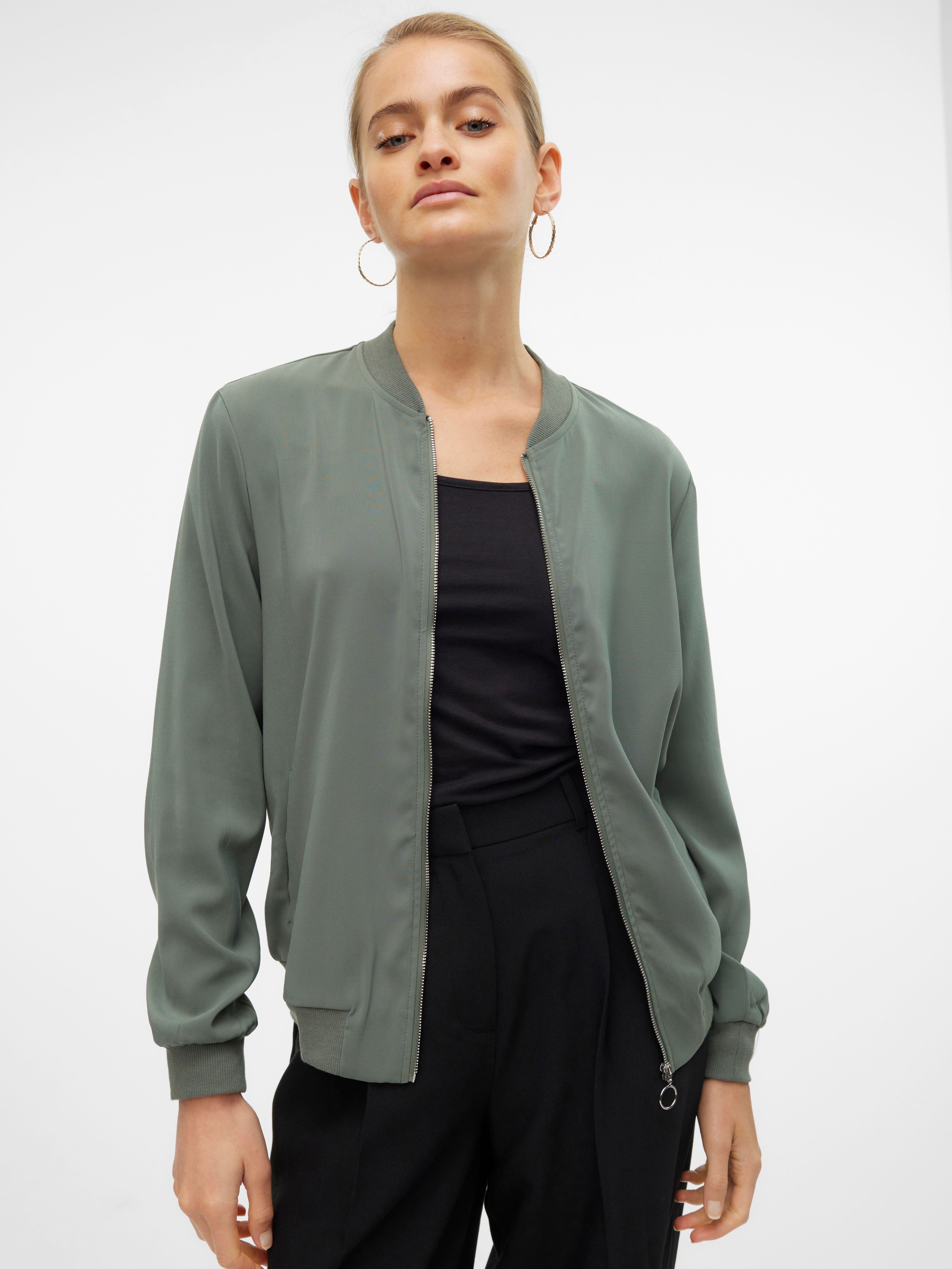 Vero Moda "VMCOCO L/S BOMBER NOOS" Materialmix laurel wreath L