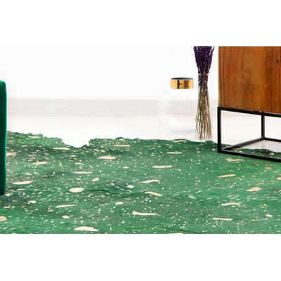 Fellteppich CALO-DELUXE "Toro 250" Gr. 42, grün (goldfarben, grün), B:120cm H:12mm L:190cm, Kuhfell, Teppiche, Fellteppich, echtes Rinderfell, Naturprodukt mit Ausstanzungen, Wohnzimmer