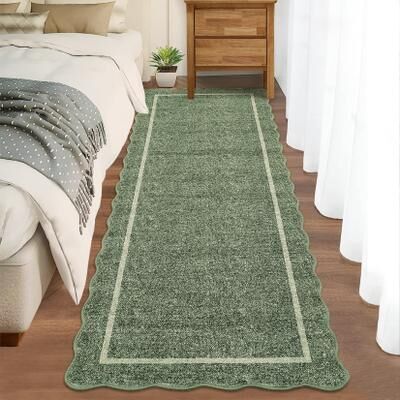 Garvee Modern Distressed Scalloped Edge Area Rug