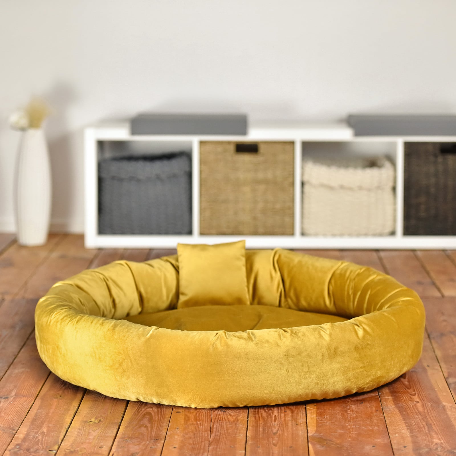 home24 Hondenmand Pwai Gr. M, Mosterdgeel, B: 68 cm, D: 68 cm, H: 18 cm