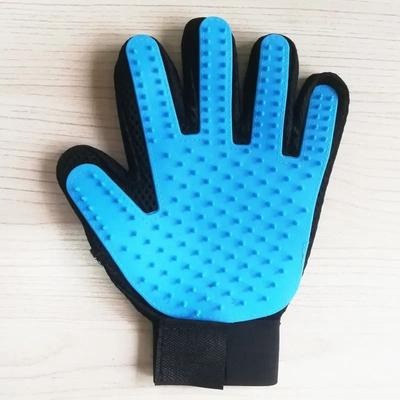 Uplifted Finds Silicone Grooming Interaction Glove 4