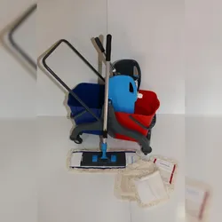 CleanSV Wischset 50 cm - hochwertiger Kunststoff Doppelfahrwagen / Reinigungswagen, 3 Baumwolmops, 1 Profi Klapphalter und ein Telskopstiehl