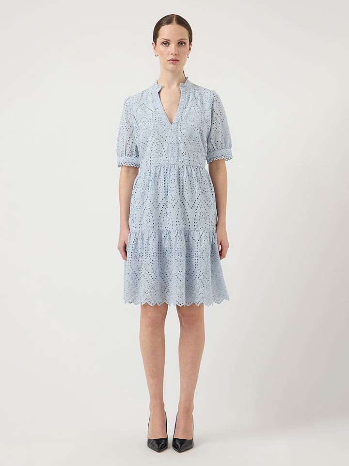 YAS Kleid in Hellblau - XL