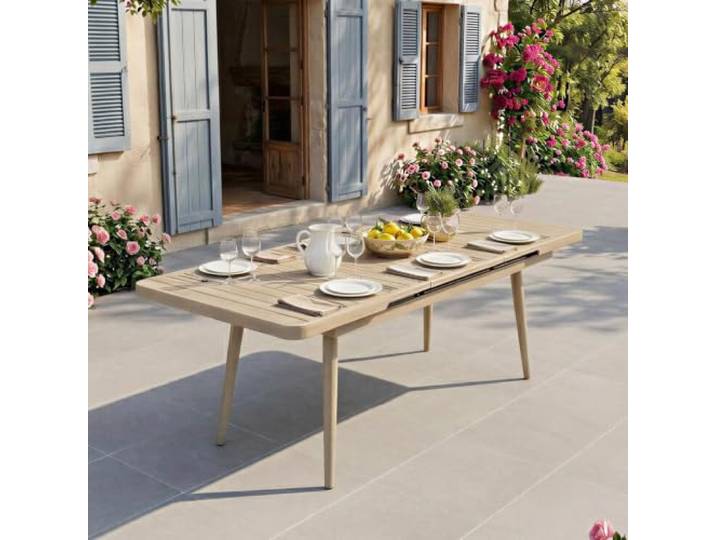 IDIMEX Gartentisch Sunny, Champagner - Outdoor Tisch ausziehbar bis 200cm, pulverbeschichtetes Aluminiumgestell, wetterfest & UV-beständig, ideal für Garten und Terrasse