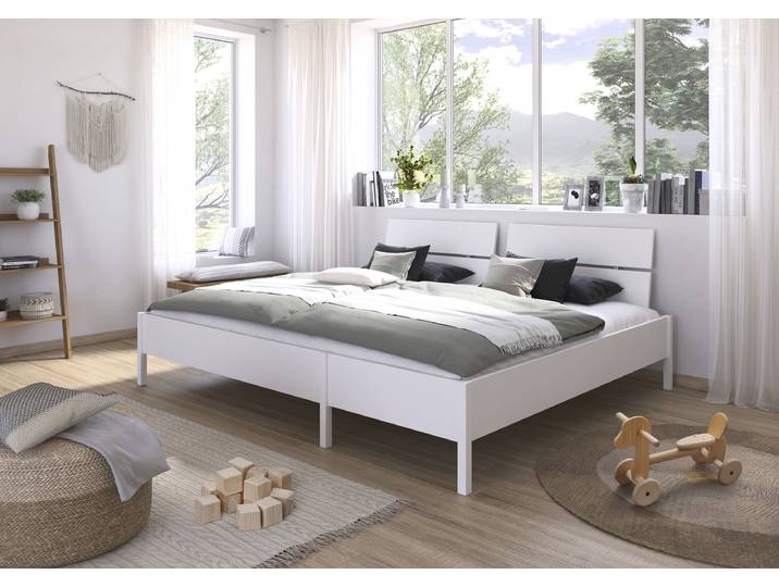 home24 Familiebed Mare 240 x 200 cm gelakte spaanplaat wit