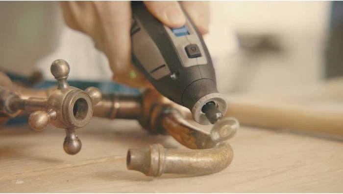 Dremel 8240-5 Accu-multitool 12 V 2.0 Ah inclusief accu, oplader en accessoires