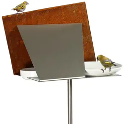 Vogelfutterstelle mit Tränke Vogelhaus Opossum Design Cortenstahl und Edelstahl grau, Designer Uwe Sinnig, 46x25 cm