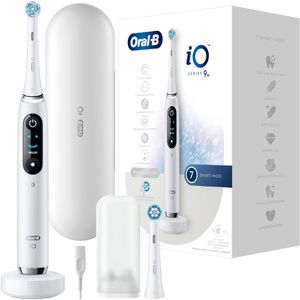 Oral-B Elektrische-Zahnbürste iO Series 9N, White, 7 Putzmodi, mit Lade-Reiseetui & 2 Aufsteckbürsten