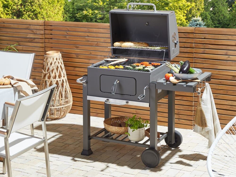 Beliani Barbacoa de carbón  metal negro