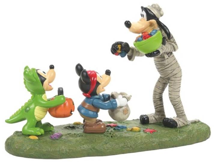 Disney Department - Halloween Treats From Goofy