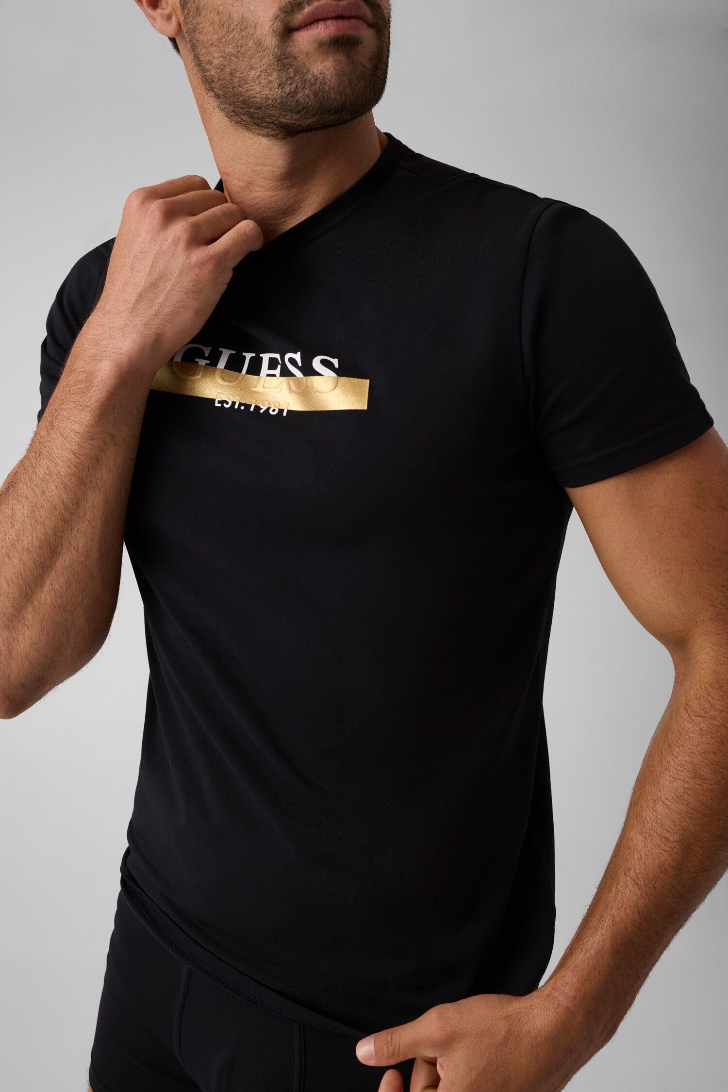 T-Shirt GUESS "BOXER TRUNK + CN TEE SET", Herren, Gr. XL, jet schwarz a996, Single Jersey, Obermaterial: 95% Baumwolle, 5% Elasthan, bedruckt, gerade normal, Rundhals, abgesteppte Kante, Shirts T-Shirt, im Set mit passender Boxershorts jet schwarz a996 XL