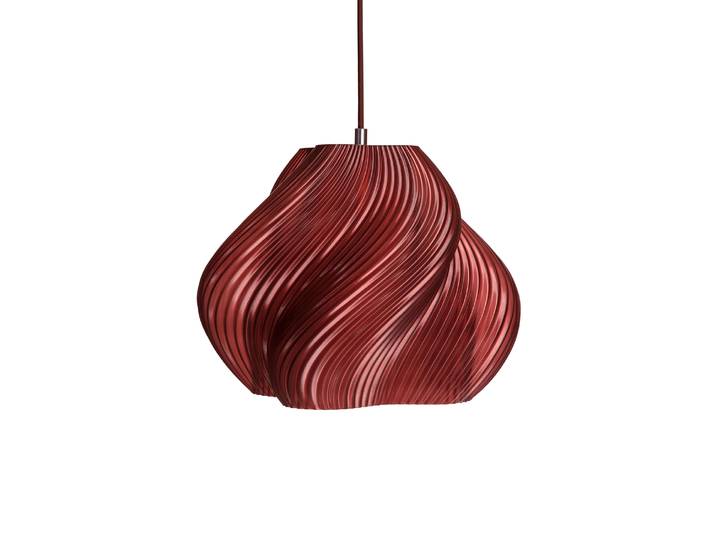 CRÈME ATELIER - Suspension Rattan - Rouge - PLA recyclé - Designer Crème Atelier