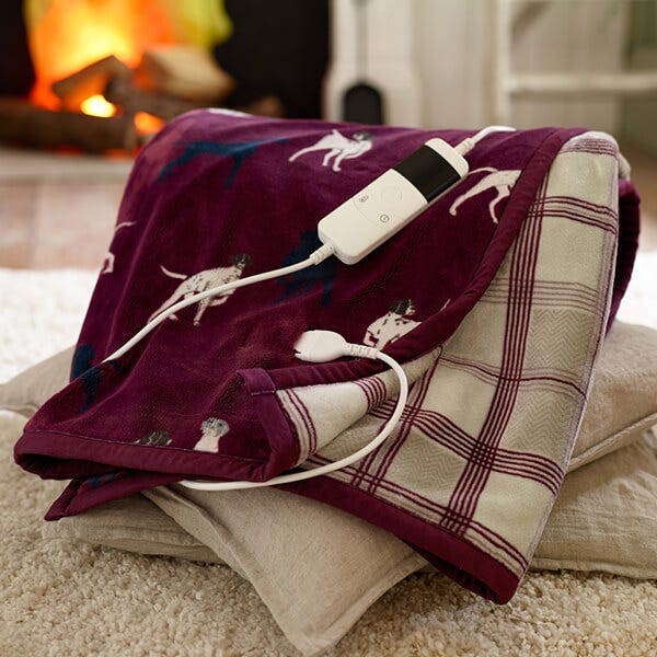 Deyongs Coco Velvet Touch Hounds 140x180cm Heated Throw