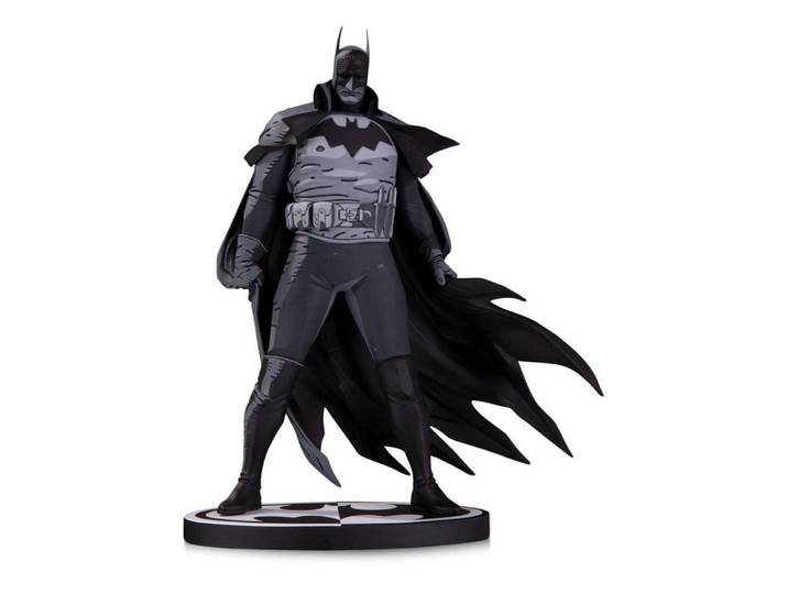 DC Direct Actionfigur Batman Black & White Gotham by Gaslight by Mike Mignola Statue