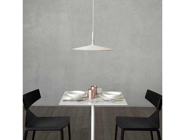 Foscarini Smarte Hängeleuchte Aplomb, dimmbar, weiß / opal, für Küche, Beton, Design
