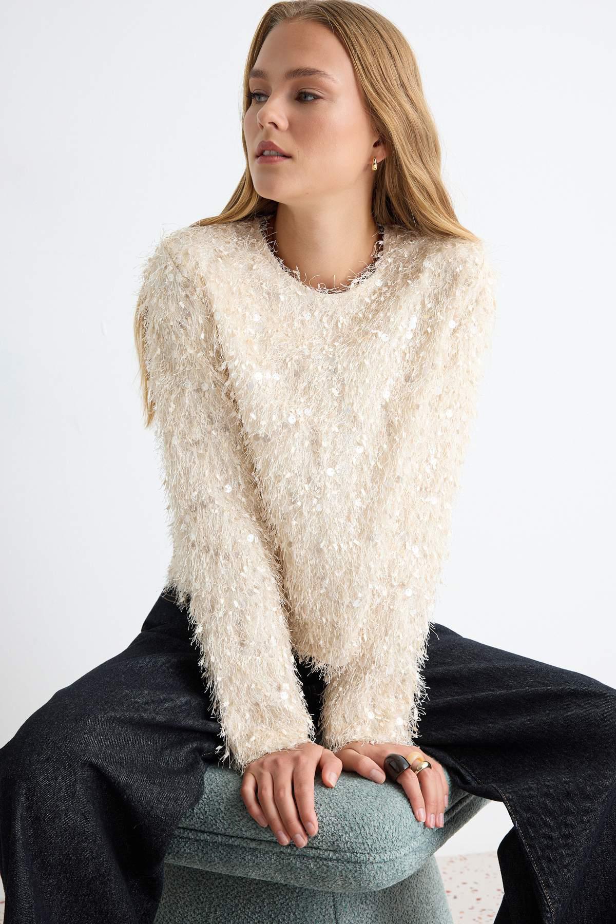 TRENDYOLMİLLA Damen Ecru Strukturiert Lang, Locker Pullover