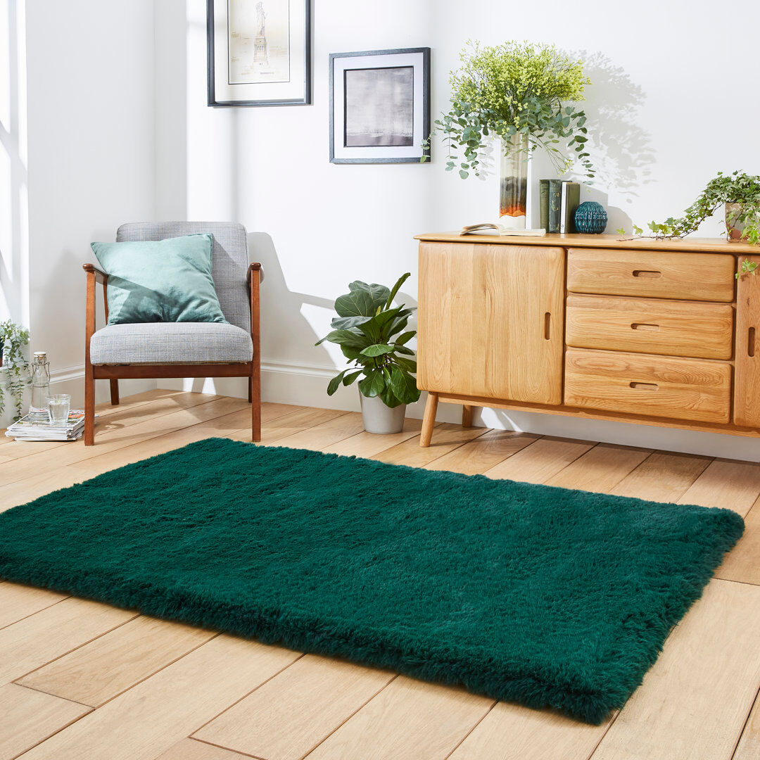 Fairmont Park Hand Woven Shag Green Rectangle 150 x 230cm