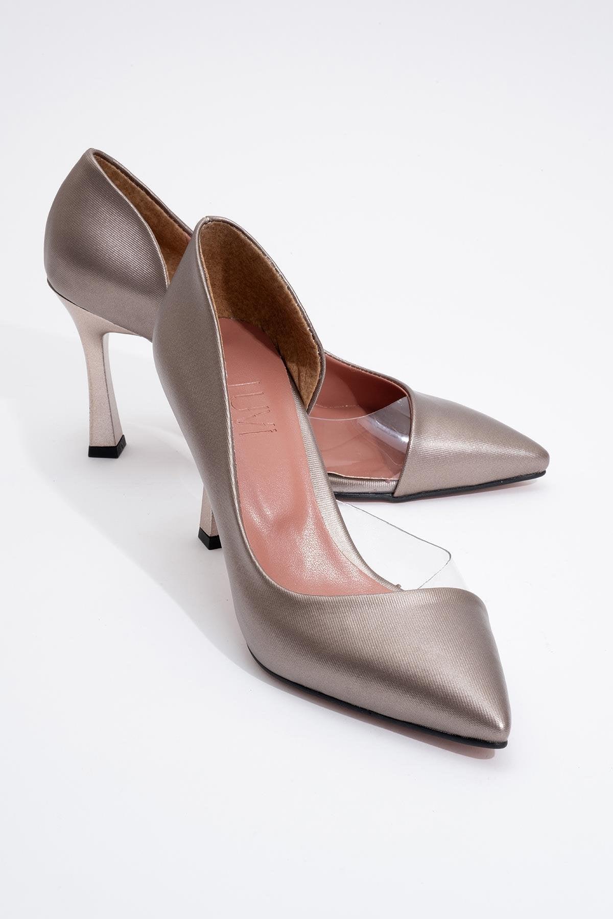 Ursula Spitse Pump (Dames)