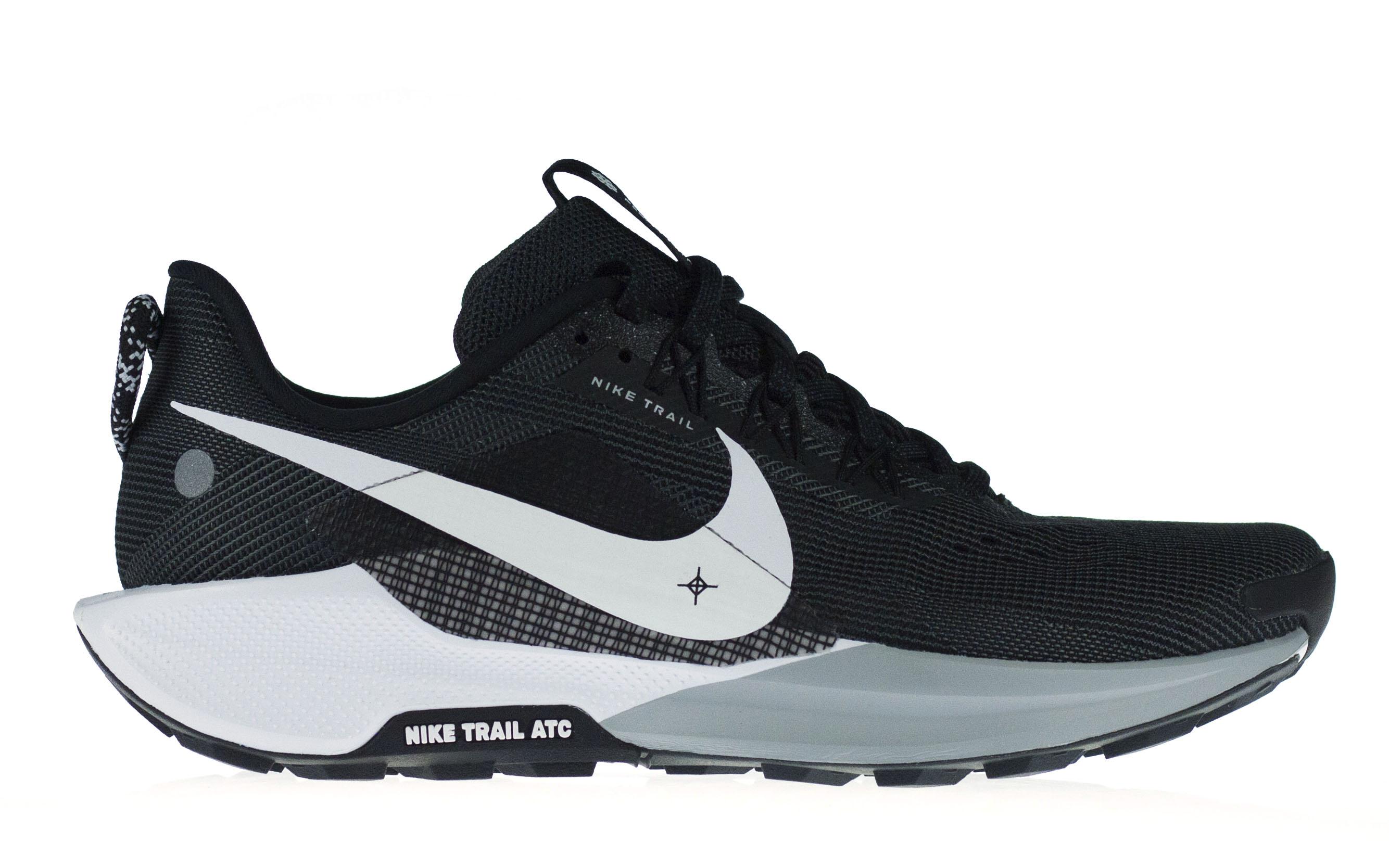 Nike PEGASUS TRAIL 5 SCHWARZ 8.5