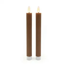 Relaxdays LED Stabkerzen, 2er Set, HxD: 25 x 2 cm, flackernde Flamme, Echtwachs, Rillen, flammenlose Kerzen, coffee