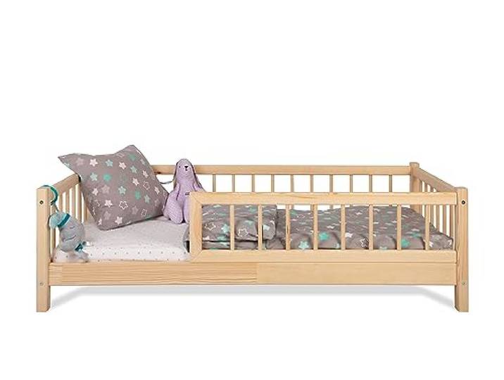 Alije Kinderbett Bett mit Rausfallschutz 90x200cm NINA Lattenrost Bettgestell aus Kiefer Holz für Haus Kinder Jungen & Mädchen - Holzbett Baby Kinderzimmer Junge Deko