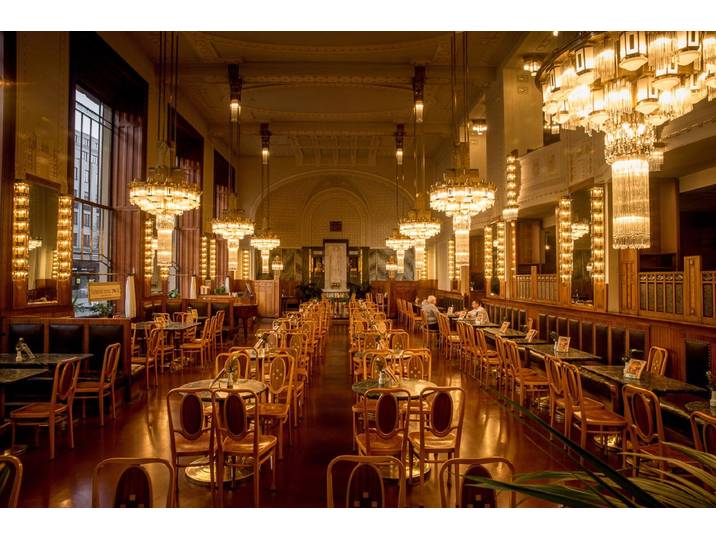 Papermoon Restaurant