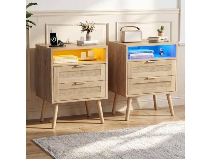 BonVache Nachttisch 2er Set, LED‑Beleuchtung & Steckdose, Rattan Nachtschrank mit USB-C Anschlüssen, Schubladen aus natürlichem Rattan und Ablagefach, Massivholzfüßen