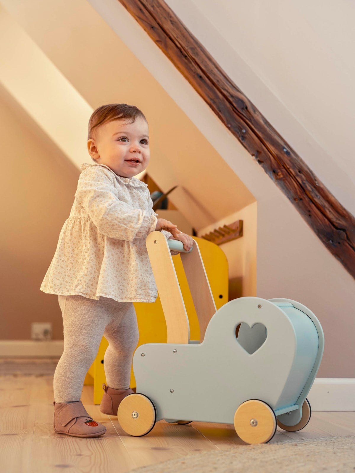 Moover Essentiel Puppenwagen m. grünem Herz