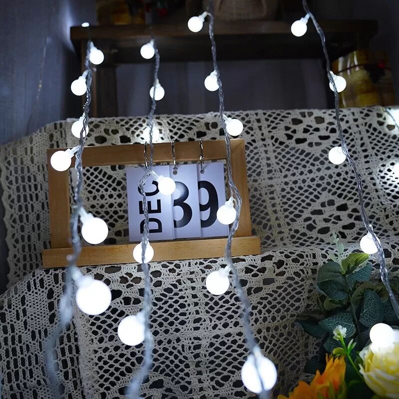 INF 10m 80 LED Kugel Lichterkette Batteriebetrieben - Weiß
