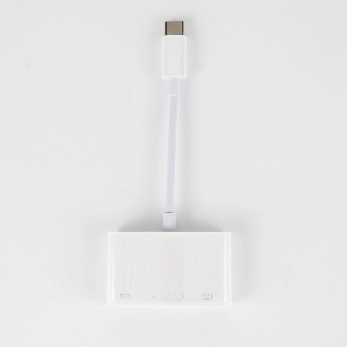 INF USB-C 4-in-1 Adapter-Hub mit SD/TF/USB-A und Pass-through-Ladefunktion 9V/2A — Kompakter ABS+TPE-Kartenleser (Weiß)