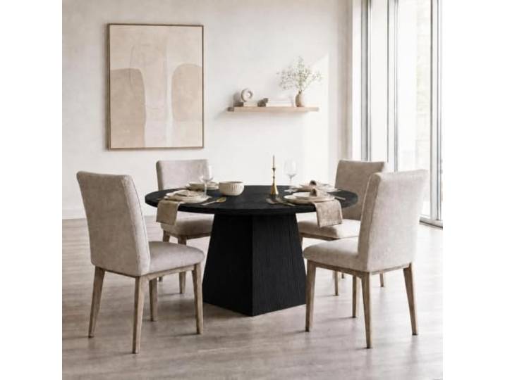 IDEALHOUSE Runder Esstisch Für 4‑6 Personen, Stabiler Quadratischer Fuß 30 mm dicke Tischplatte, platzsparendes Design, Lieferung nur Tisch, optimal für Esszimmer und weitere Wohnbereiche.