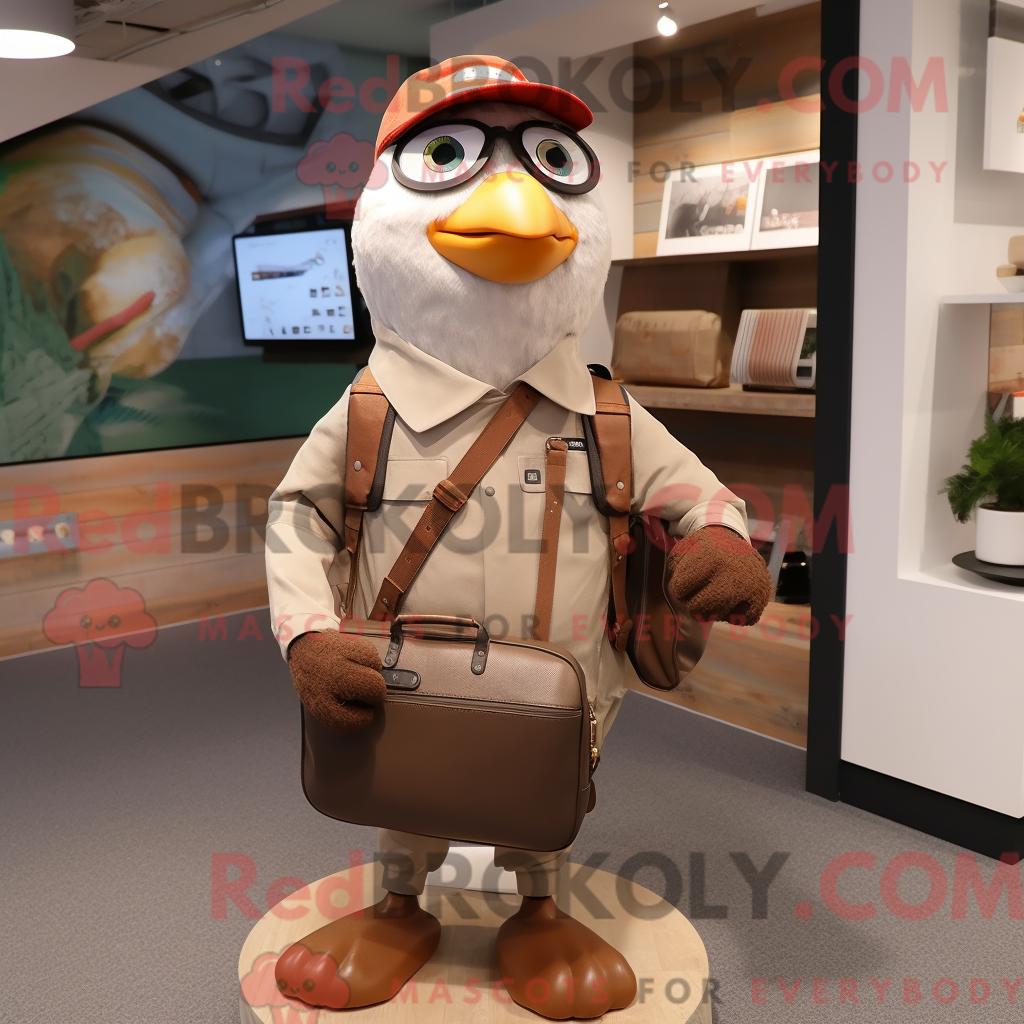 Maskottchenkostüm REDBROKOLY Braune Möwe mit Chinos und Aktentasche