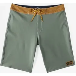 BILLABONG Herren Bermuda CORE LORD PRO BDSH, Größe 32 in Grün Grün