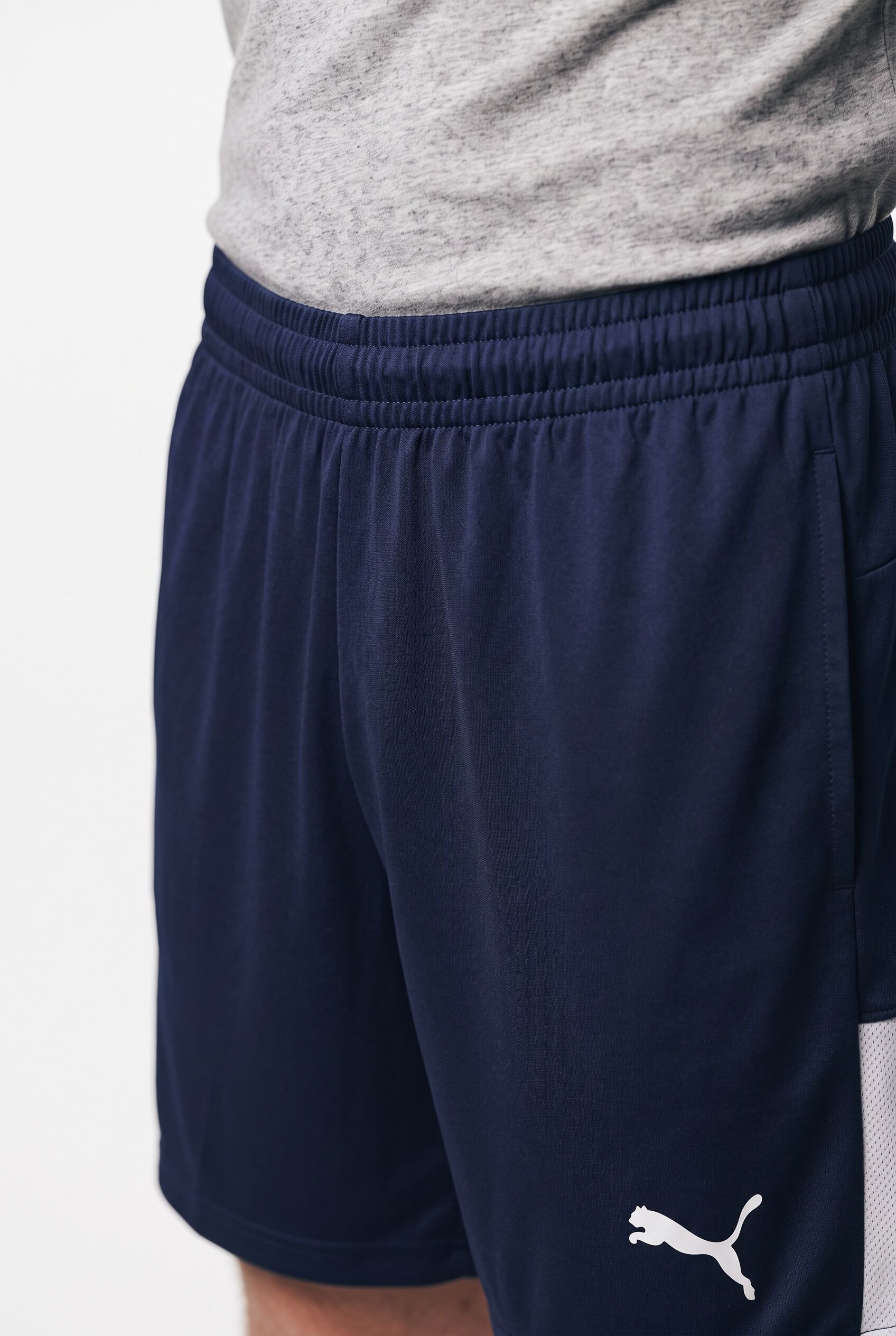Trainingsshorts PUMA "TEAMLIGA26 SHORTS", Herren, Gr. XL, N-Gr, blau (puma navy, puma weiß, puma weiß), Interlock, Obermaterial: 100% Polyester, unifarben, regular fit kniefrei, Hosen Trainingsshorts, mit DryCELL-Technologie, atmungsaktiv, Regular Fit