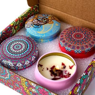 Uplift Essentials 4 Piece Vintage Scented Candle Box Set 4 Piece Vintage Scented Candle Box Set