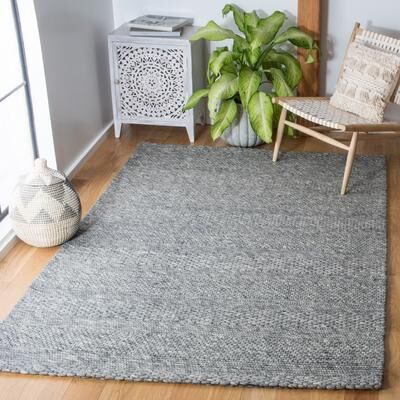 SAFAVIEH Marbella Annabella Wool Rug