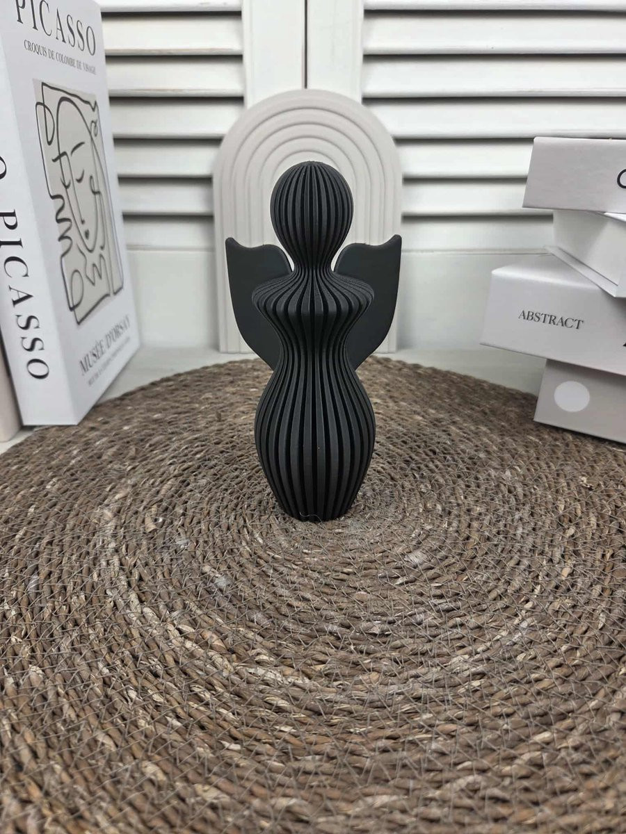 RoNa Design Staande Ribbel Engel Decoratie - Zwart - 15 cm