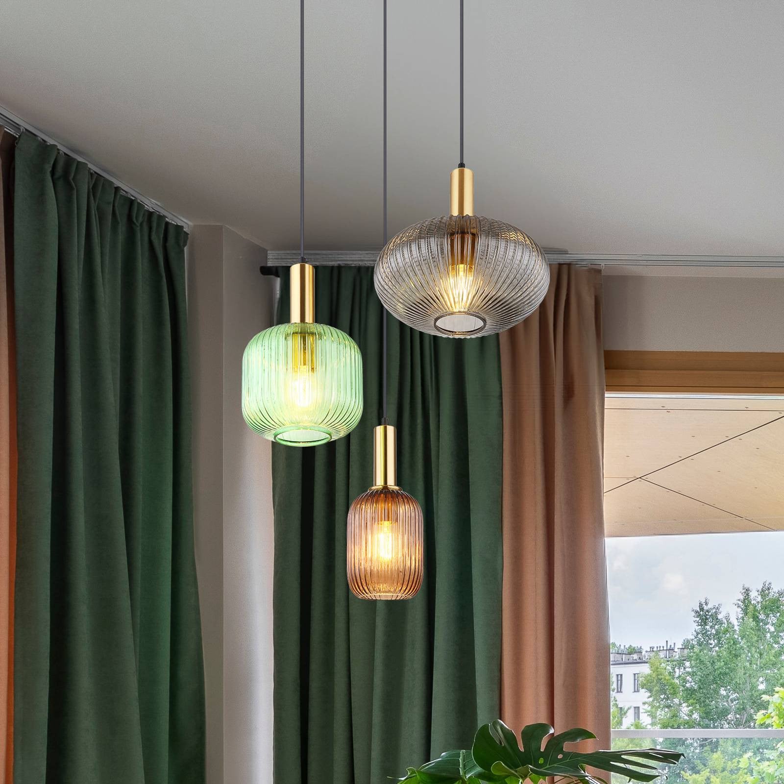 Globo Normy ronde hanglamp met multicolor glas en messing, dimbaar