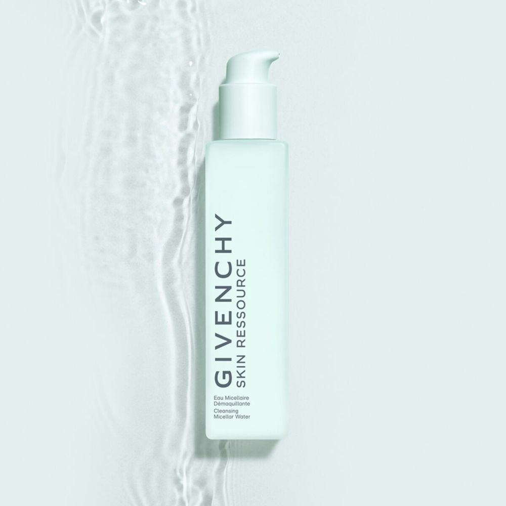 Givenchy Skin Ressource Cleansing Micellar Water Preserves the Moisture 200mL