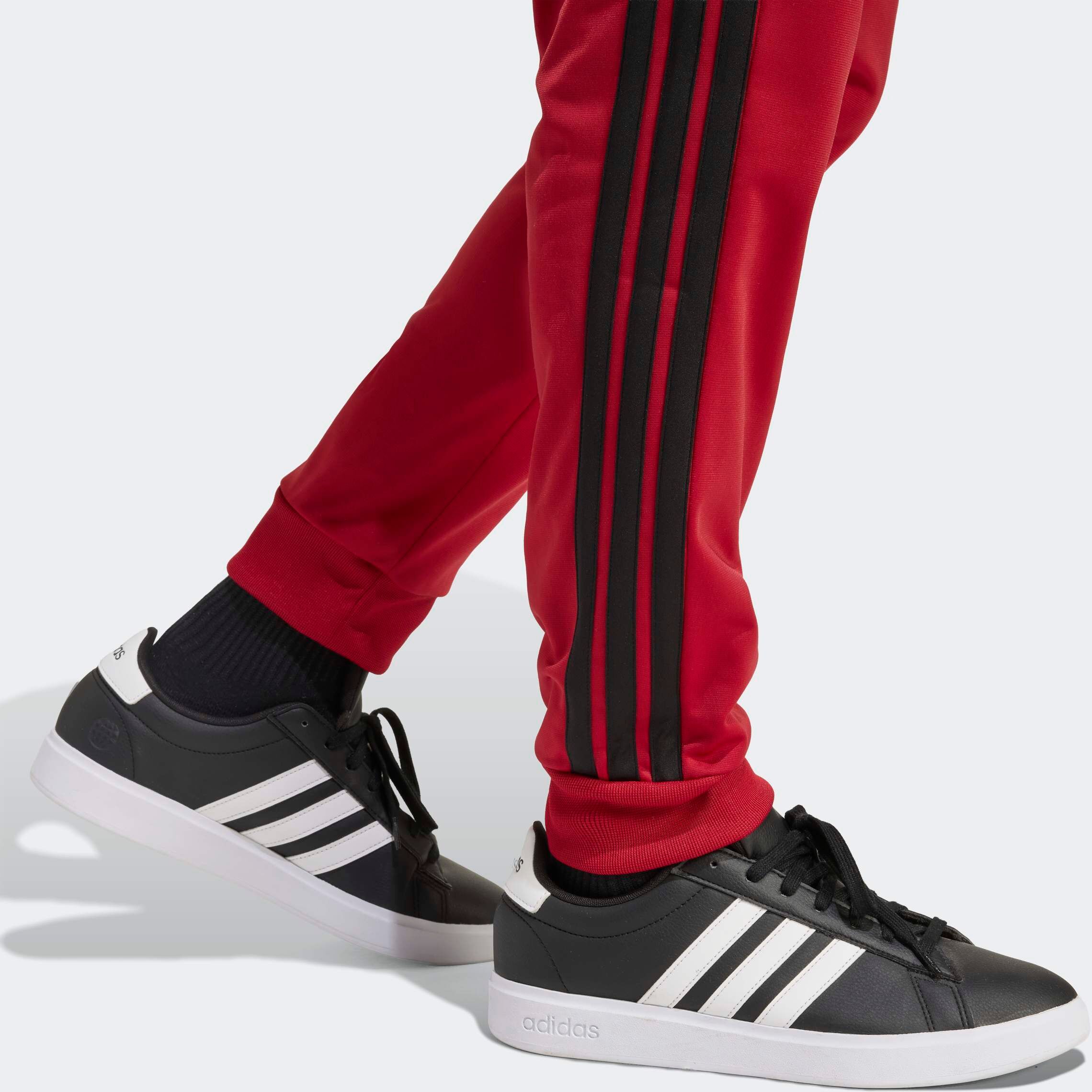 Trainingsanzug ADIDAS SPORTSWEAR "DAYREADY", Herren, Gr. M, rot (active maroon), Interlock, Obermaterial: 100% Polyester, Sportanzüge Trainingsanzug, für Laufen und sportliche Aktivitäten, zweiteiliges Set active maroon M