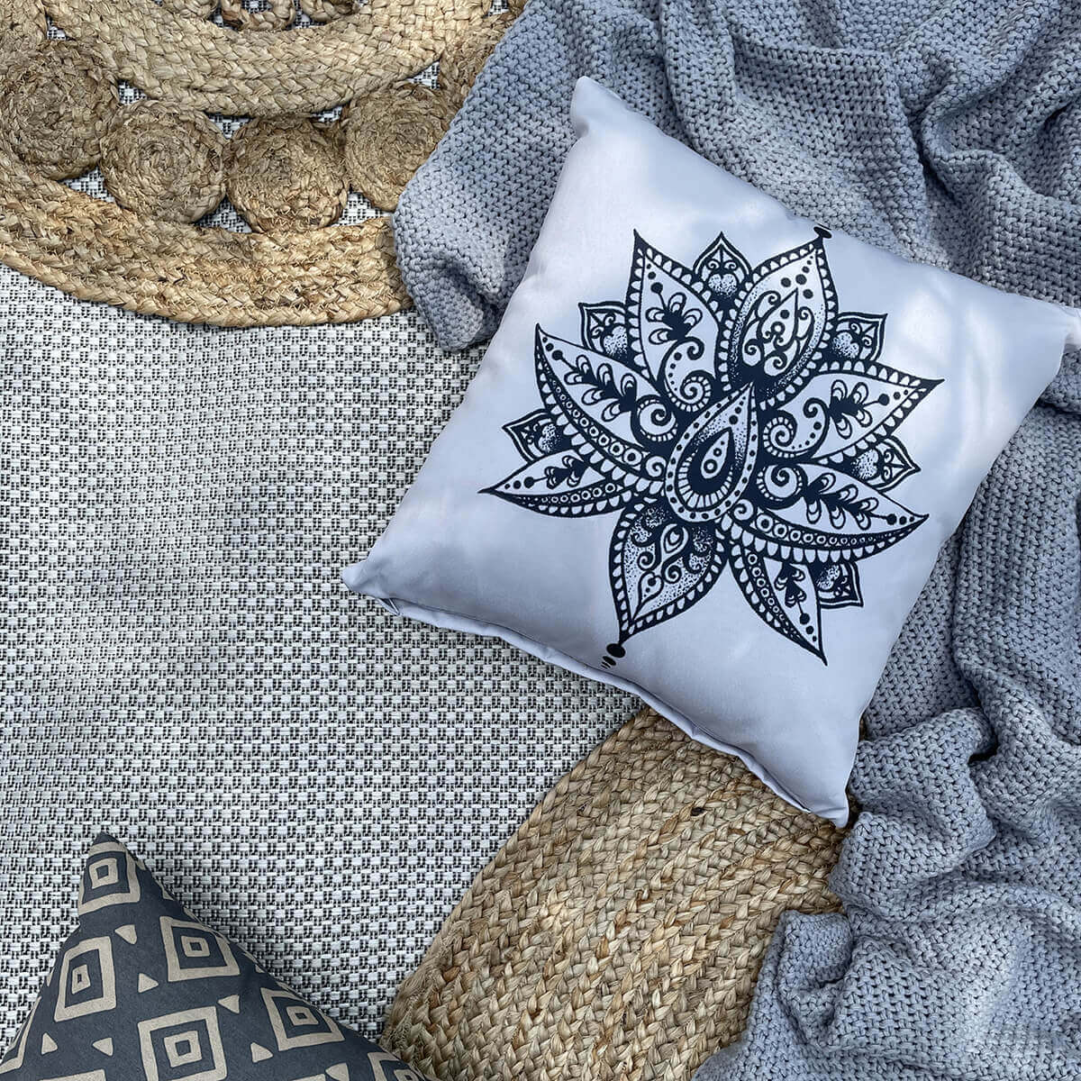 Primaster Wendekissen Namaste 45 x 45 cm, grau