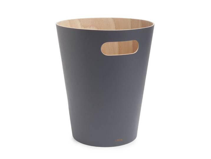 Papierkorb Woodrow Umbra beige, Designer Henry Huang, 28 cm