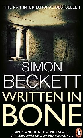 Simon Beckett - Written in Bone: (David Hunter 2): Harry Treadaway is Dr David Hunter: the darkly compelling new TV series ‘The Chemistry of Death’ – streaming now on Paramount+ - Preis vom 13.10.2026 11:25:28 h