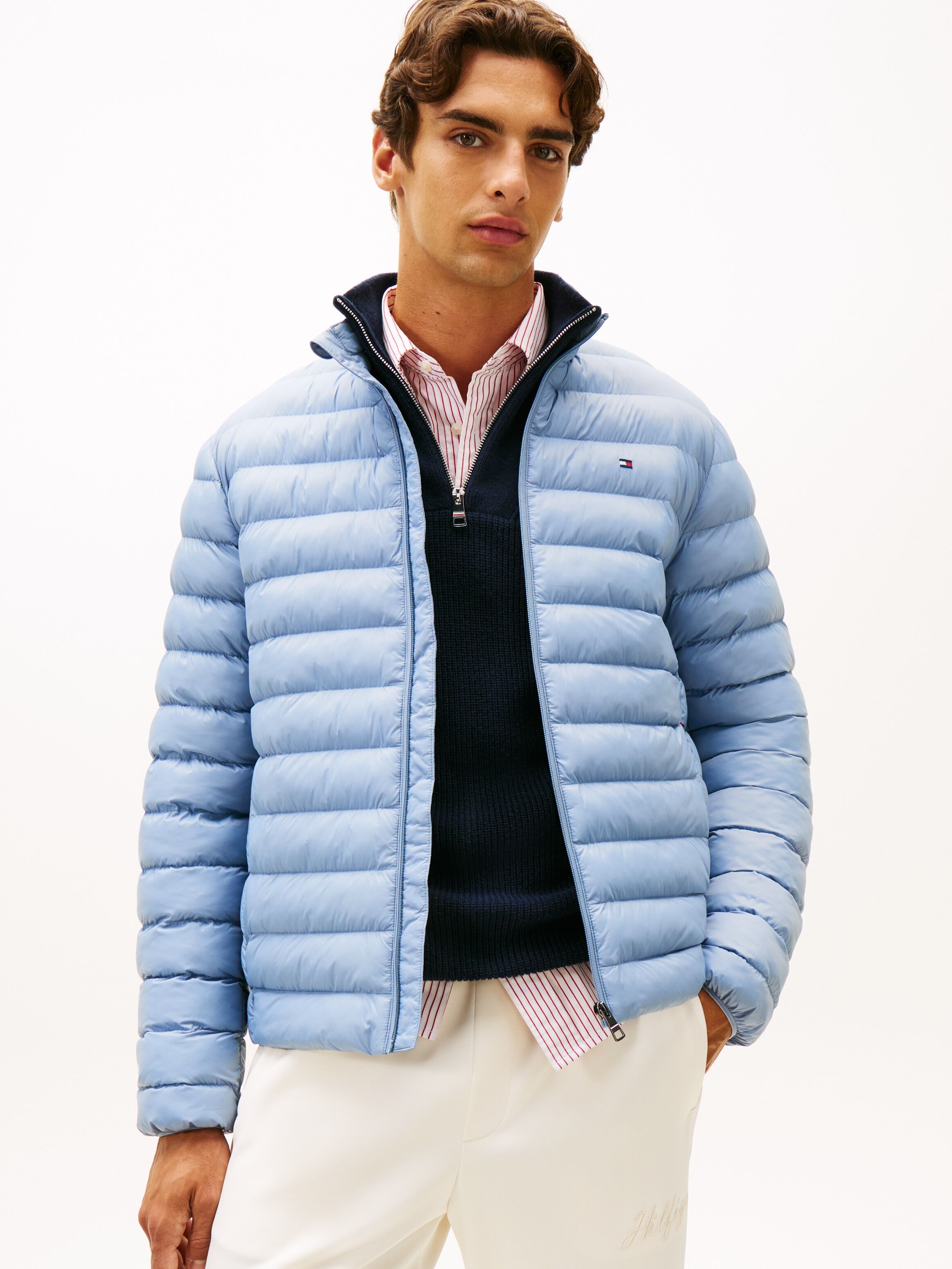 Steppjacke TOMMY HILFIGER "PACKABLE RECYCLED JACKET", Herren, Gr. M, blau (brisk blau), Web, Obermaterial: 100% Polyamid, unifarben, normal kurz, elastischer Bund, Jacken Steppjacke, Winterjacke mit Logostickerei