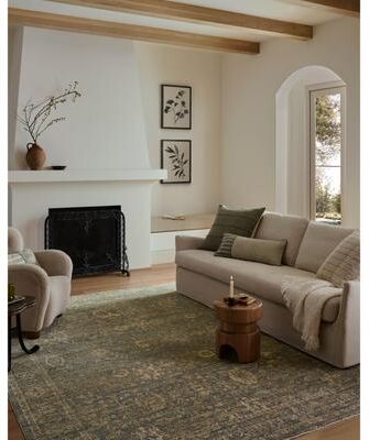 Alexander Home Paloma Traditional Area Rug