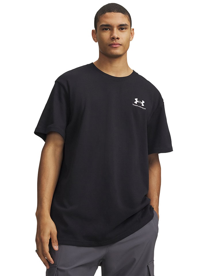 Under Armour Shirt in Schwarz - S
